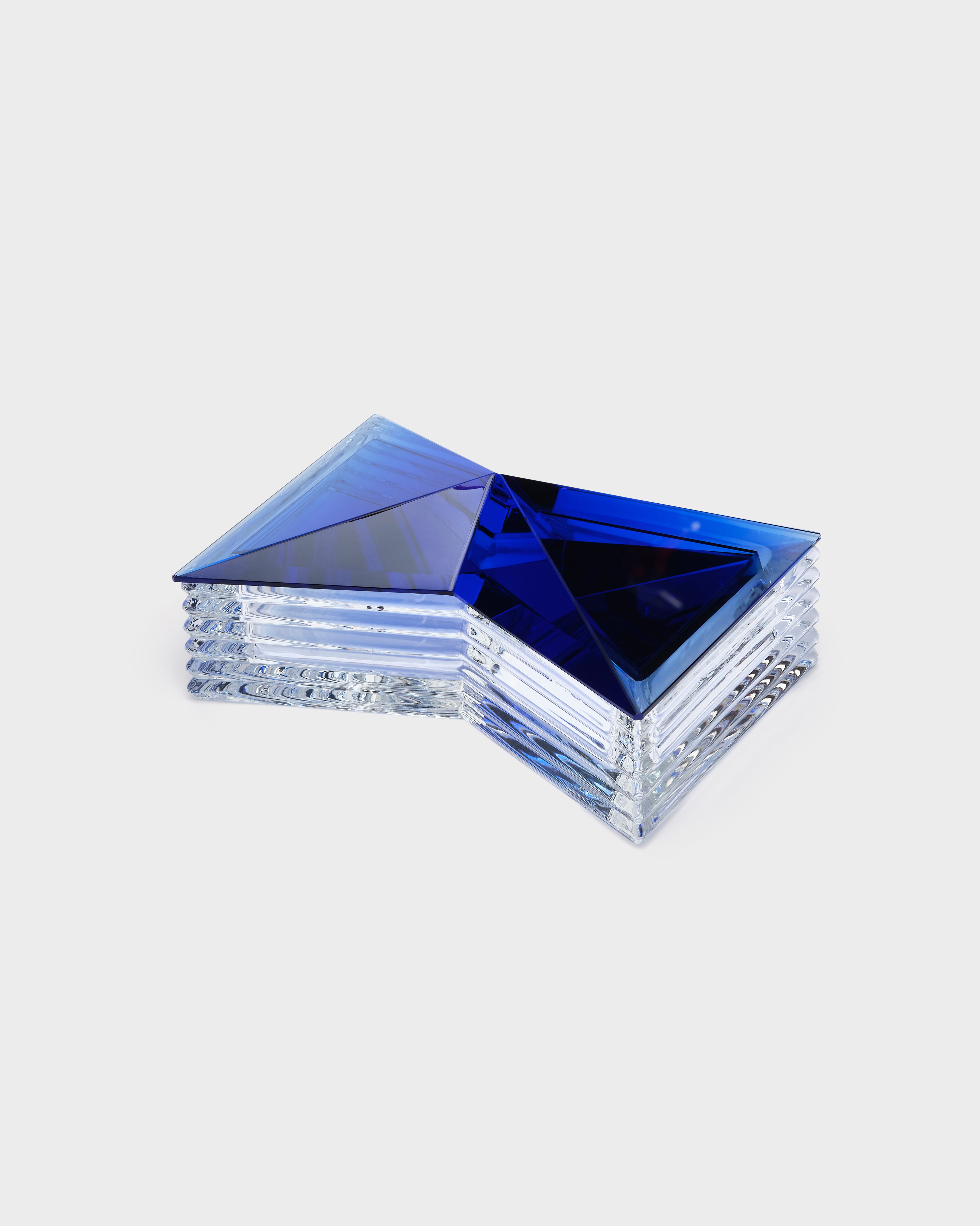 3D Crystal Bowtie Container and Lid